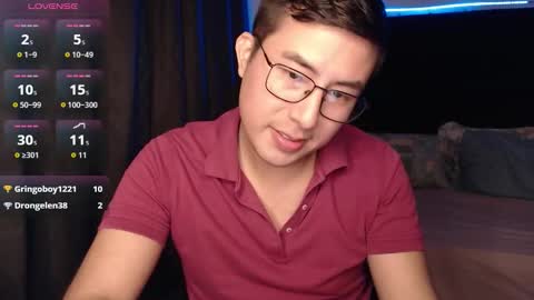 andrewmhilton_ online show from December 2025 06:30:02 AM