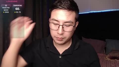 andrewmhilton_ online show from February 2026 05:39:01 AM