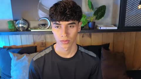 AndreWortix online show from April 2026 04:45:02 AM