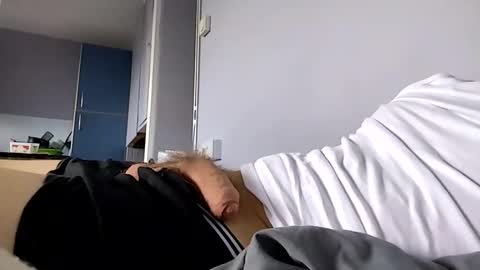 Snapshot of andrewwhitby chatting on September 2025 03:06:02 PM andrewwhitby online show from September 2025 03:06:02 PM