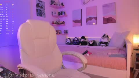 Victoria Senz  online show from June 2026 03:47:01 PM