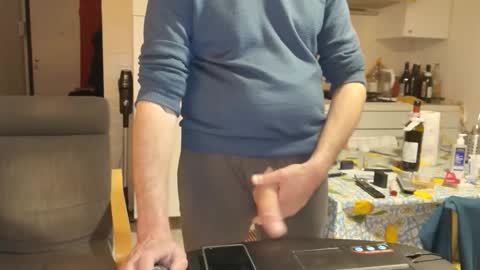 androx77 online show from March 2026 05:42:02 PM