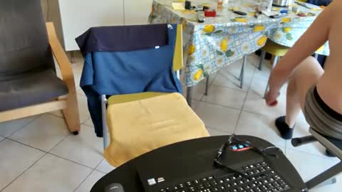 androx77 online show from April 2026 10:37:01 AM