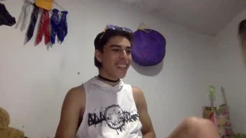 andryt31135 online show from May 2026 02:51:02 AM