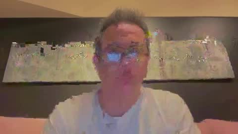 Andrew online show from October 2025 01:05:01 AM