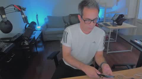 Andrew online show from March 2026 08:38:01 PM