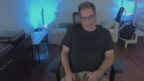 Andrew online show from April 2026 08:19:01 AM