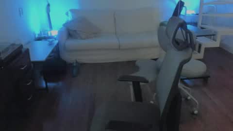 Andrew online show from April 2026 06:02:01 AM