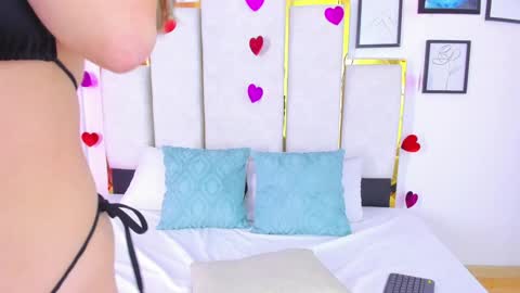 Andy bluee  online show from February 2025 06:57:01 AM