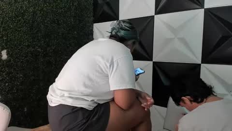 andy_dan1 online show from December 2025 07:52:01 PM