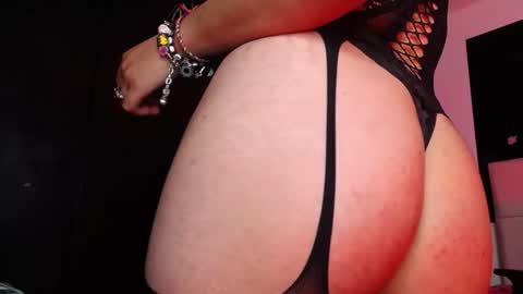 andy_eagleton_20 online show from December 2025 08:35:01 PM