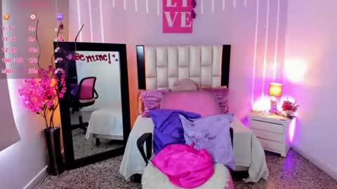 Andrea online show from July 2026 01:02:02 PM