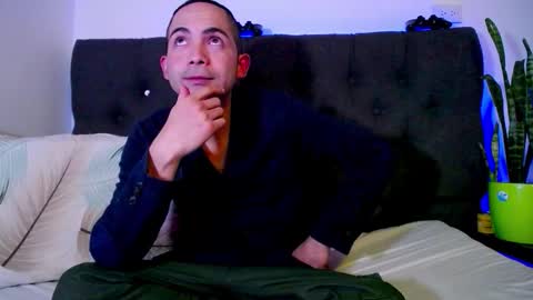 andy_magic_ online show from September 2025 03:10:01 AM