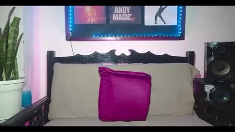 andy_magic_ online show from November 2025 02:35:01 AM