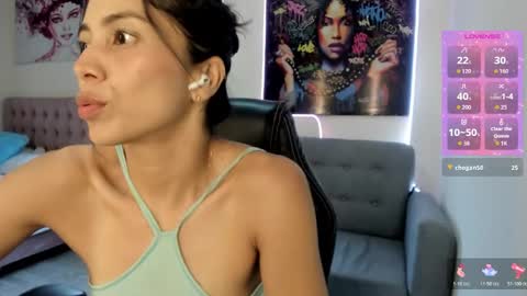 Andrea online show from October 2025 09:06:01 PM