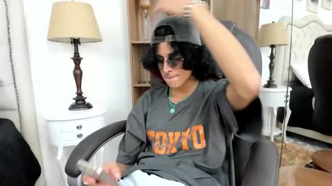 andyxibrat online show from February 2026 08:07:02 PM