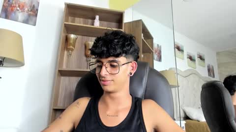 andyxibrat online show from March 2026 09:31:02 PM