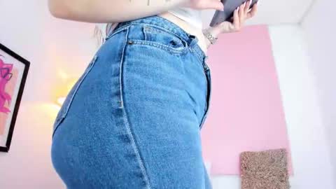 Andy  online show from February 2026 12:00:01 PM