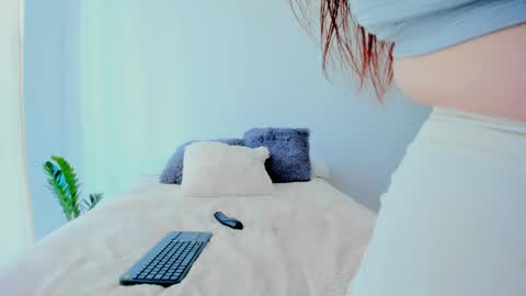 Andy  online show from April 2026 01:41:01 PM