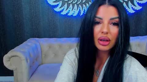 Anne online show from March 2025 07:05:02 PM