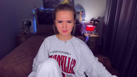 Anfisa online show from January 2025 01:11:01 PM