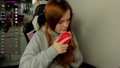 Snapshot of angel7you chatting on December 2024 09:01:02 AM Eva online show from December 2024 09:01:02 AM