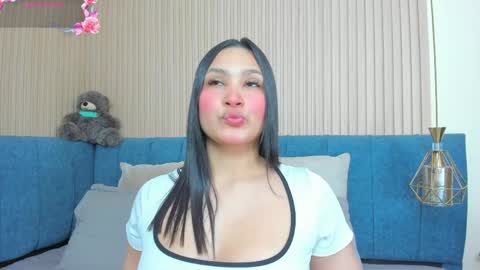 Snapshot of angel__ponce chatting on May 2026 07:07:01 PM angel__ponce online show from May 2026 07:07:01 PM