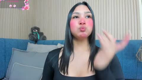 Snapshot of angel__ponce chatting on May 2026 07:11:01 PM angel__ponce online show from May 2026 07:11:01 PM