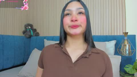 Snapshot of angel__ponce chatting on June 2026 07:07:01 PM angel__ponce online show from June 2026 07:07:01 PM