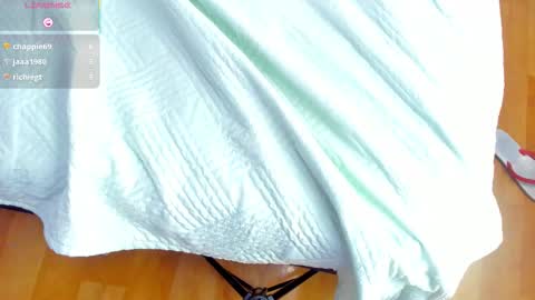 Snapshot of angel_avni chatting on September 2025 03:35:02 PM Angel online show from September 2025 03:35:02 PM
