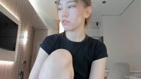 Luluu Chu  online show from July 2026 01:35:02 PM