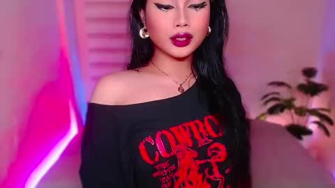Snapshot of angel_eloaxx chatting on June 2026 06:19:01 PM Angel online show from June 2026 06:19:01 PM