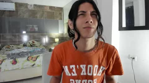 Angel of your dreams online show from November 2025 08:30:01 PM