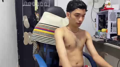 Angel online show from September 2025 08:02:02 PM