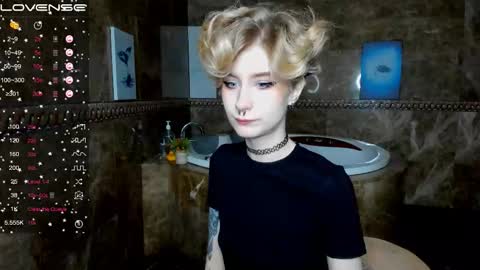 Snapshot of angel_julles chatting on November 2025 01:16:01 AM Angel Dust online show from November 2025 01:16:01 AM