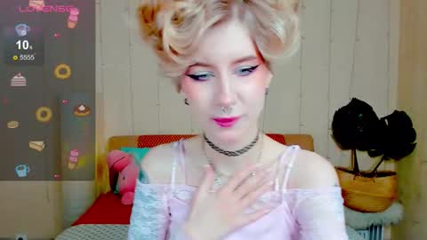 Snapshot of angel_julles chatting on November 2025 12:38:02 AM Angel Dust online show from November 2025 12:38:02 AM