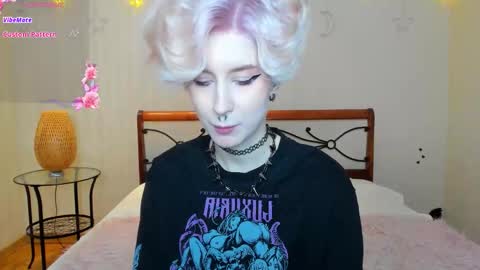 Snapshot of angel_julles chatting on November 2025 01:15:01 AM Angel Dust online show from November 2025 01:15:01 AM