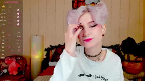 Snapshot of angel_julles chatting on December 2025 01:46:02 AM Angel Dust online show from December 2025 01:46:02 AM