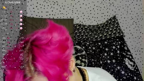 Snapshot of angel_julles chatting on February 2026 05:11:02 AM Angel Dust online show from February 2026 05:11:02 AM