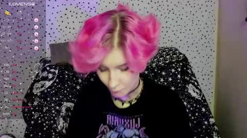 Snapshot of angel_julles chatting on February 2026 05:09:02 PM Angel Dust online show from February 2026 05:09:02 PM