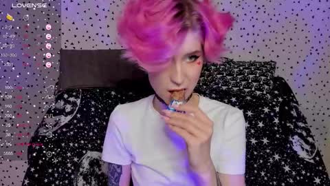 Snapshot of angel_julles chatting on February 2026 09:05:02 AM Angel Dust online show from February 2026 09:05:02 AM