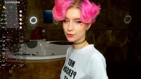 Snapshot of angel_julles chatting on February 2026 01:23:01 AM Angel Dust online show from February 2026 01:23:01 AM