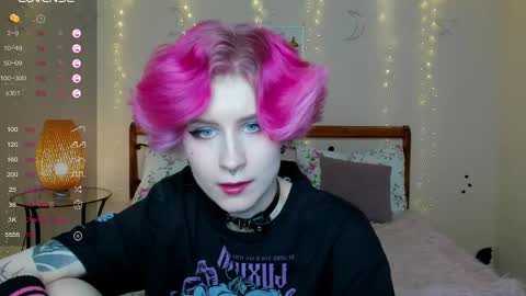 Snapshot of angel_julles chatting on May 2026 09:42:02 PM Angel Dust online show from May 2026 09:42:02 PM