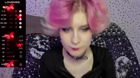 Snapshot of angel_julles chatting on May 2026 06:58:02 PM Angel Dust online show from May 2026 06:58:02 PM
