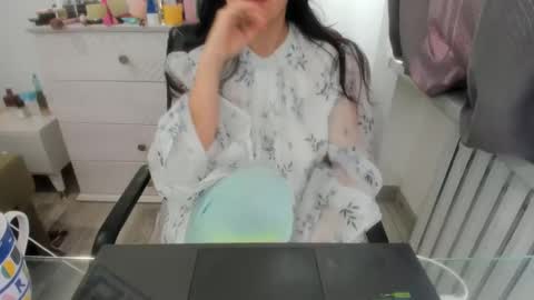 angel_lee__ online show from February 2025 06:00:01 AM