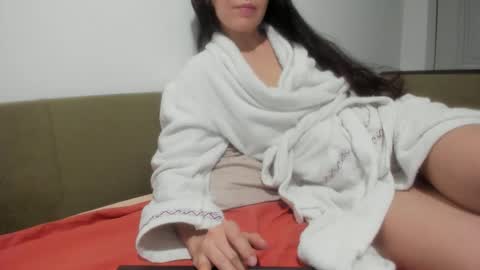 angel_lee__ online show from December 2025 02:45:02 PM