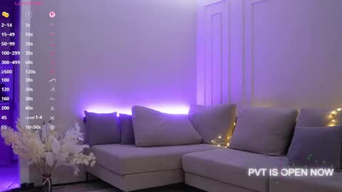 Luisa online show from April 2026 05:30:01 PM