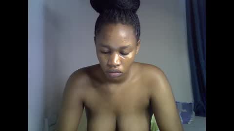 Snapshot of angel_mia5 chatting on June 2026 09:30:02 AM angel_mia5 online show from June 2026 09:30:02 AM