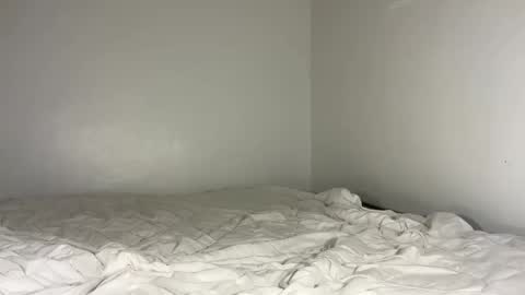 Snapshot of angel_petite07 chatting on May 2026 02:19:02 AM angel_petite07 online show from May 2026 02:19:02 AM