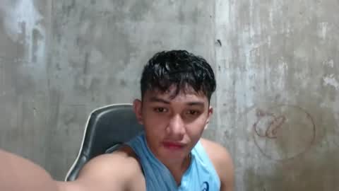 angel_rafael online show from October 2025 04:35:02 PM